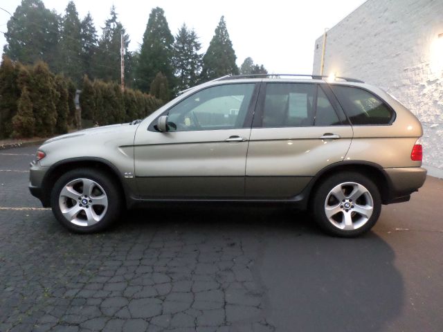 2004 BMW X5 Luxury 4WD