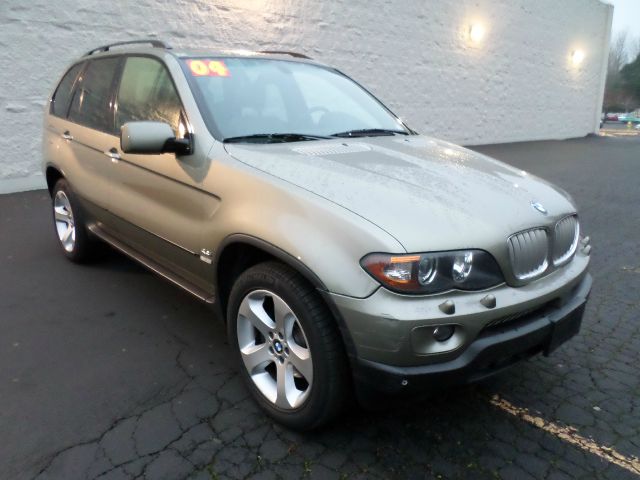 2004 BMW X5 Luxury 4WD