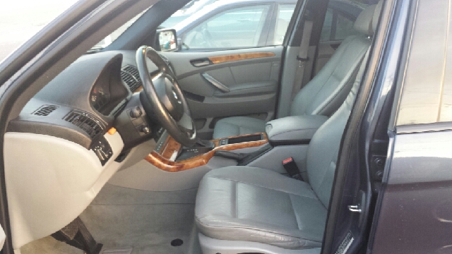 2004 BMW X5 Luxury 4WD