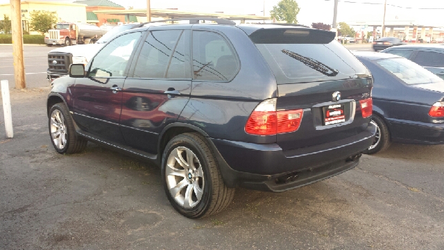 2004 BMW X5 Luxury 4WD