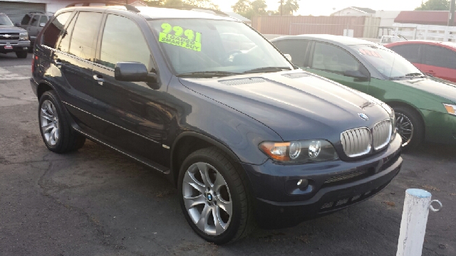 2004 BMW X5 Luxury 4WD