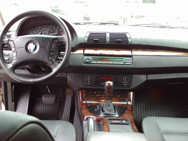 2004 BMW X5 Lightning