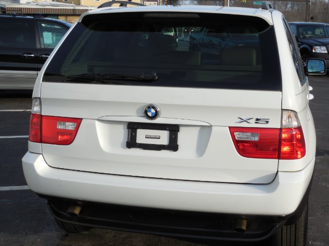 2005 BMW X5 Lightning