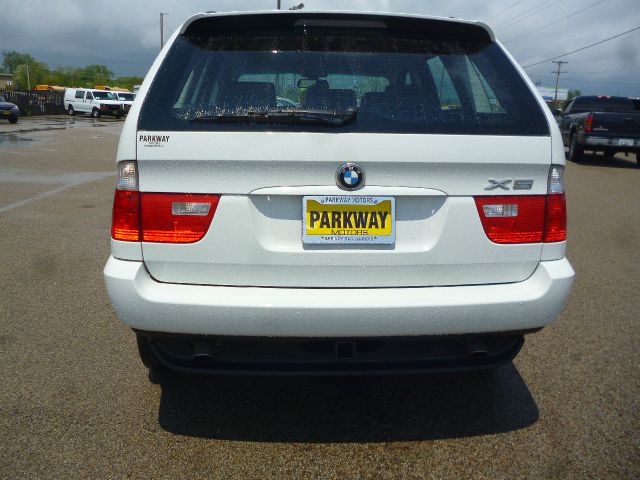 2005 BMW X5 L.T. 4-w.d. 5.3L