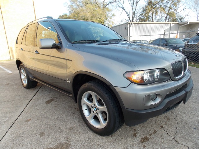 2005 BMW X5 Lightning
