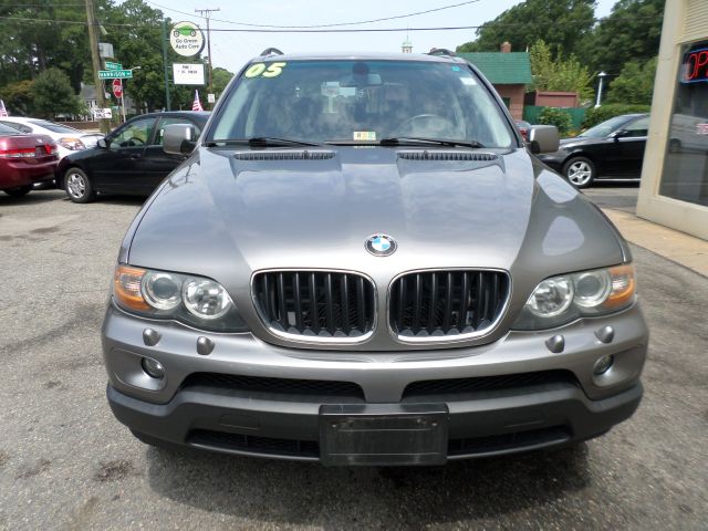 2005 BMW X5 Lightning