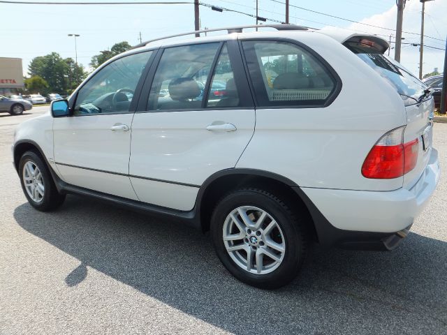 2005 BMW X5 Lightning