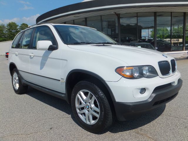 2005 BMW X5 Lightning