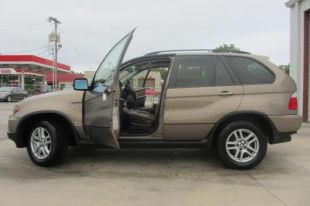 2005 BMW X5 Lightning