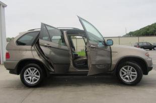 2005 BMW X5 Lightning