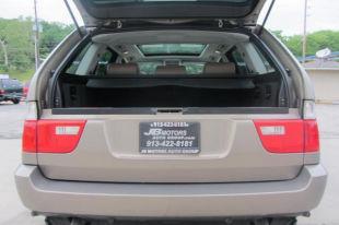2005 BMW X5 Lightning