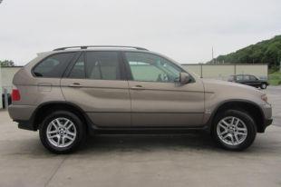 2005 BMW X5 Lightning