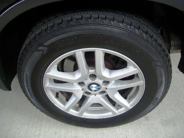 2006 BMW X5 Lightning