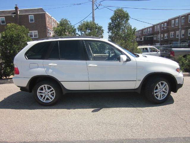 2006 BMW X5 Lightning