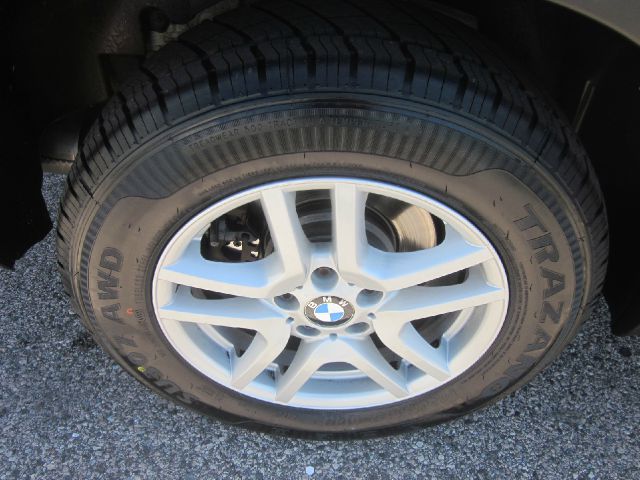 2006 BMW X5 Lightning