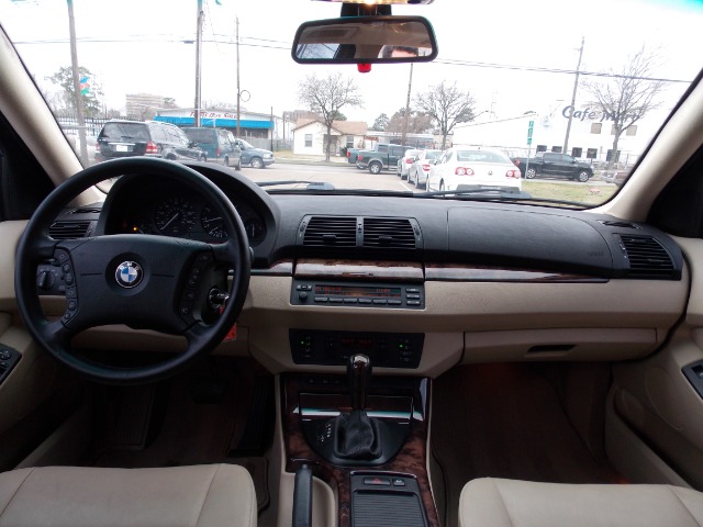 2006 BMW X5 Lightning