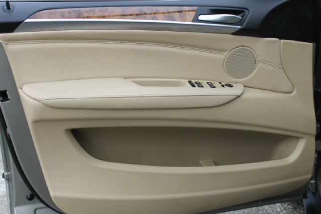 2007 BMW X5 1500 4dr Club Cab 4x4