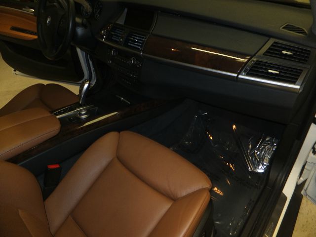 2008 BMW X5 1500 4dr Club Cab 4x4