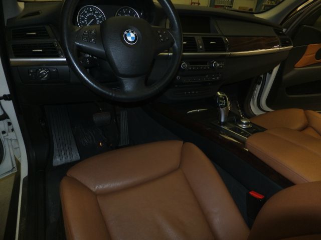 2008 BMW X5 1500 4dr Club Cab 4x4