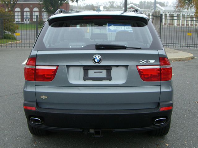 2008 BMW X5 1500 4dr Club Cab 4x4