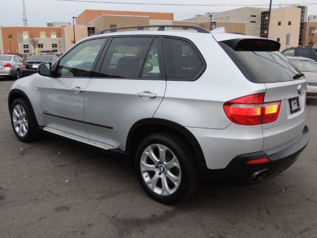 2009 BMW X5 4dr Sedan S (A6) (discont