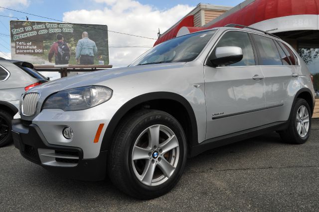 2010 BMW X5 29