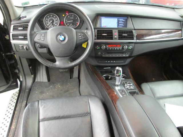 2010 BMW X5 SLT W/ Navigation/sunroof