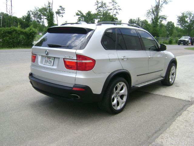2010 BMW X5 4dr Sedan S (A6) (discont