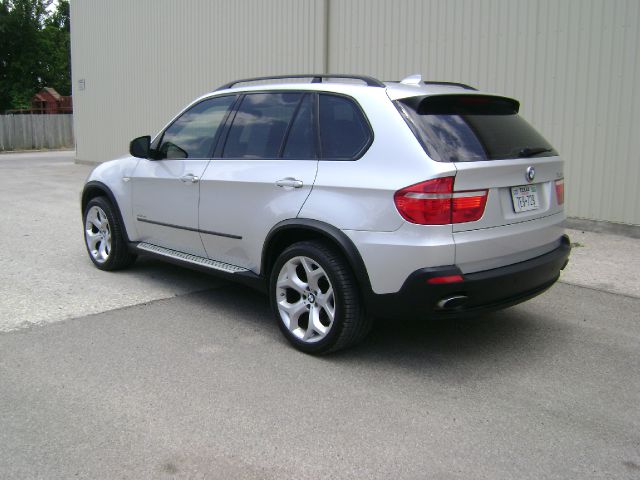 2010 BMW X5 4dr Sedan S (A6) (discont