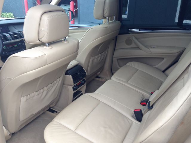 2011 BMW X5 300M