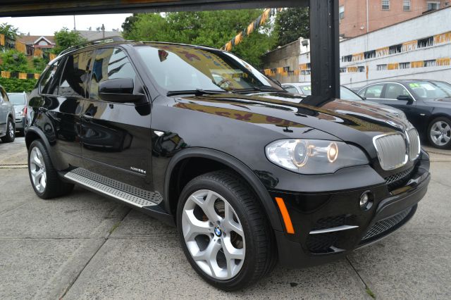 2011 BMW X5 XLT FX4 Crew Cab