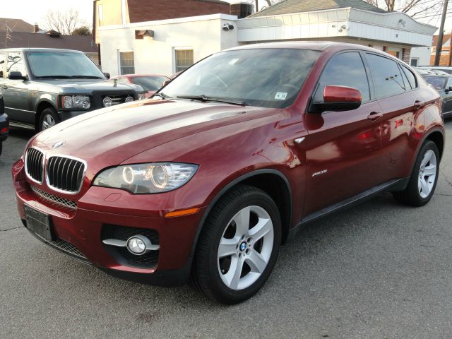 2010 BMW X6 Extended Cab Standard Box 4-Wh