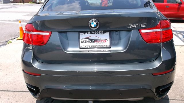 2011 BMW X6 1999 Toyota CE