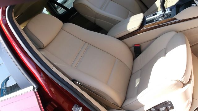 2011 BMW X6 1999 Toyota LE