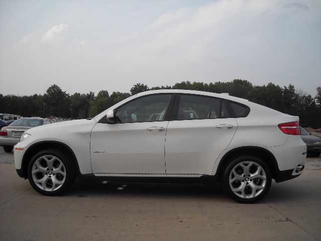 2011 BMW X6 300M