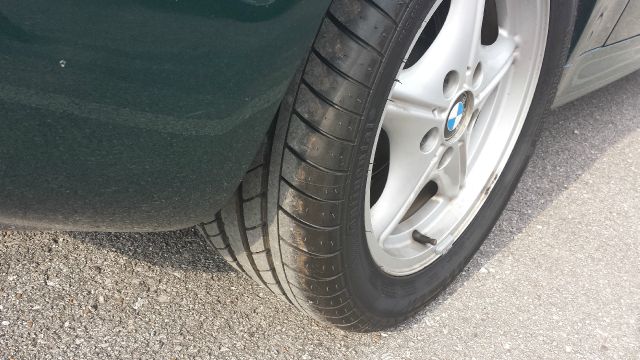 1997 BMW Z3 2500 LS 4x2