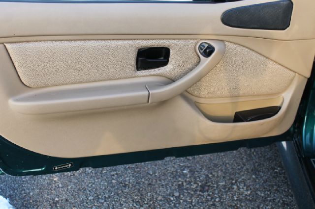 1998 BMW Z3 SE Front-wheel Drive