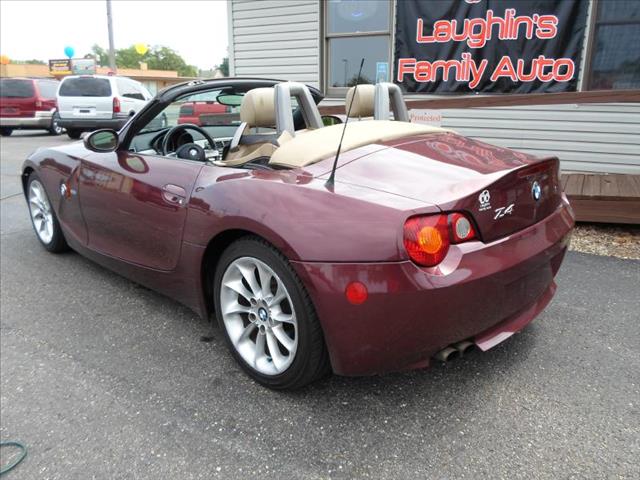 2003 BMW Z4 2006 Dodge Sport