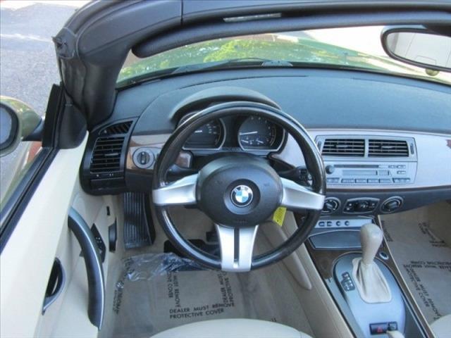 2003 BMW Z4 2006 Dodge Sport