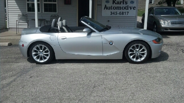 2004 BMW Z4 2 Door