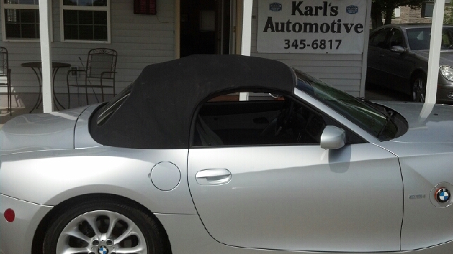 2004 BMW Z4 2 Door