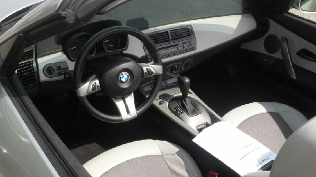 2004 BMW Z4 2 Door