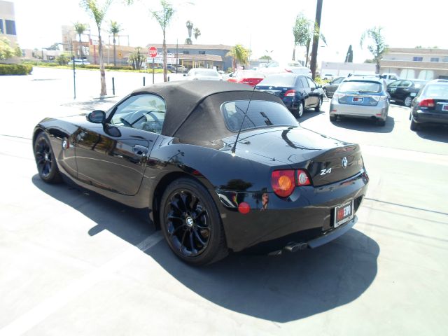 2004 BMW Z4 2 Door