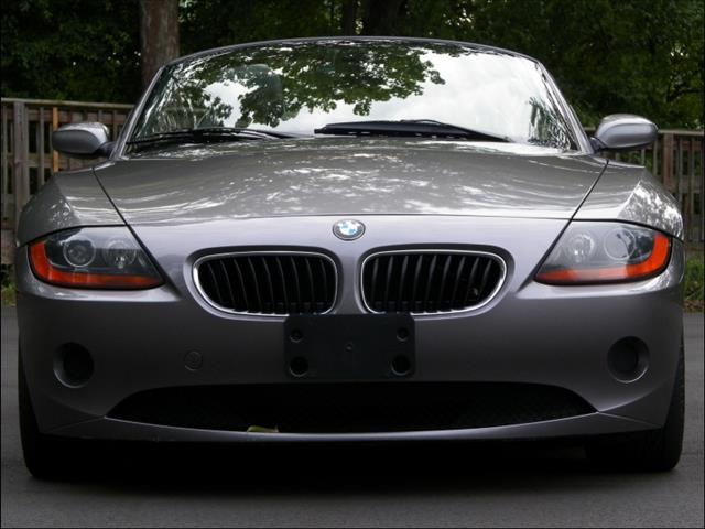 2004 BMW Z4 2 Door