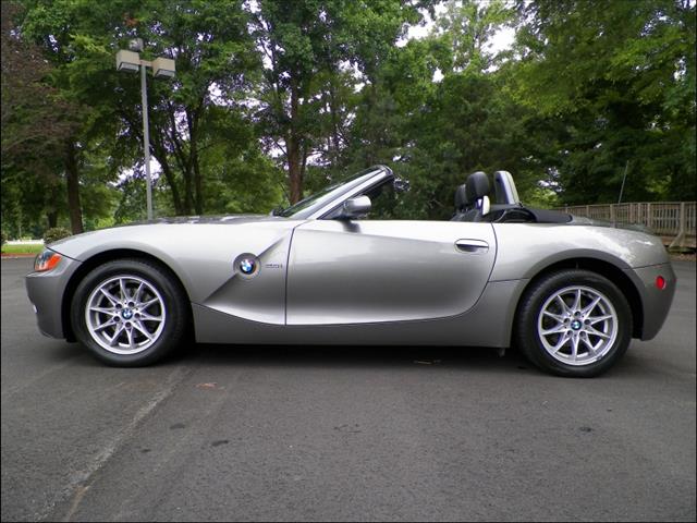 2004 BMW Z4 2 Door