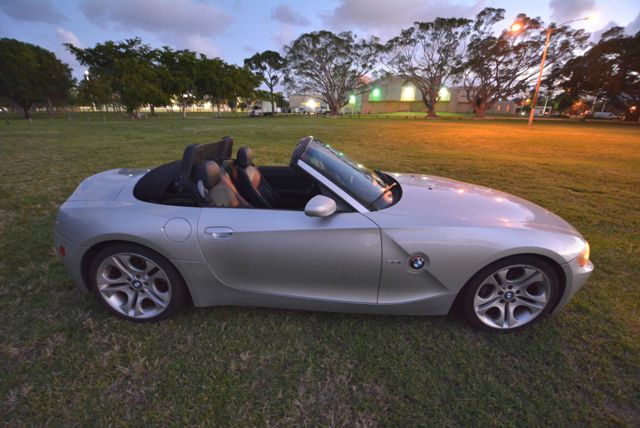 2004 BMW Z4 VAN EXT WB