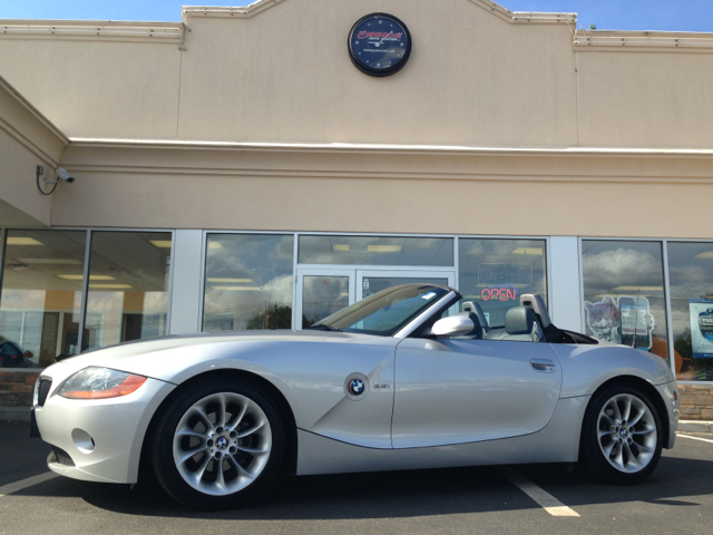 2004 BMW Z4 XLT