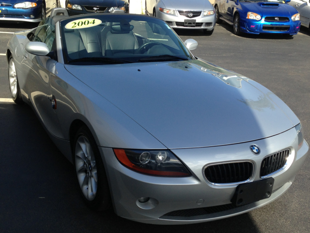 2004 BMW Z4 XLT