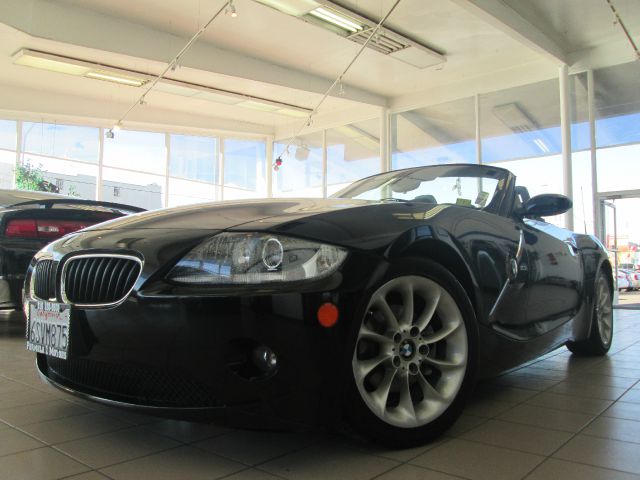 2005 BMW Z4 2 Door