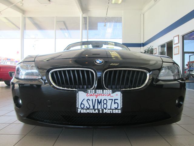 2005 BMW Z4 2 Door